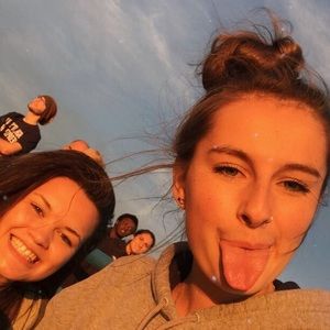 Meet your Posher, Hannah